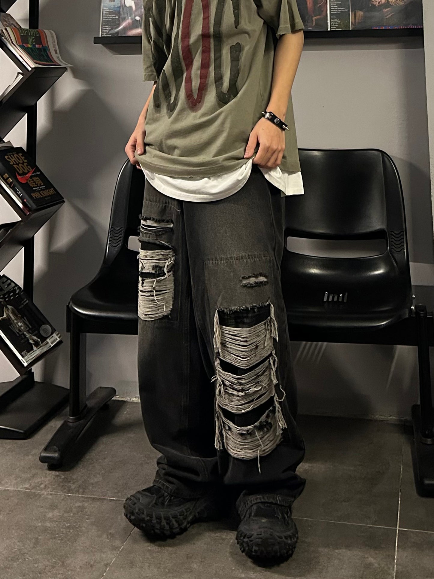 Damage Straight Washed Denim Pants