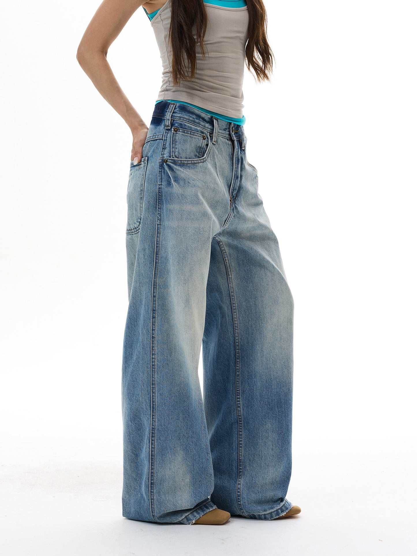 Washed Paris Buckle Jeans