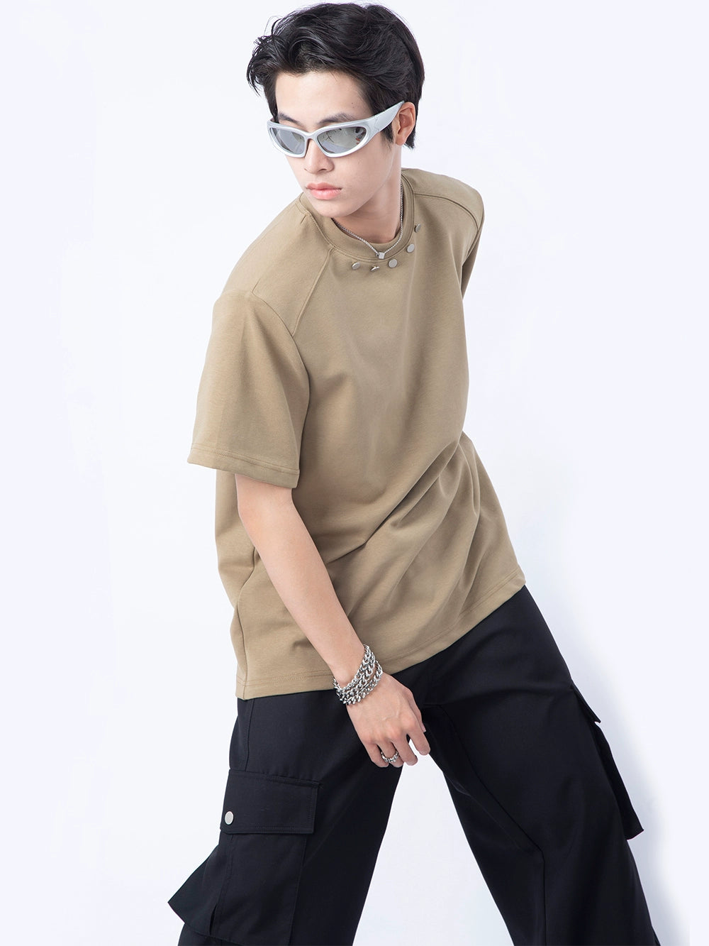 Niche Metal Button Short Sleeve Tee