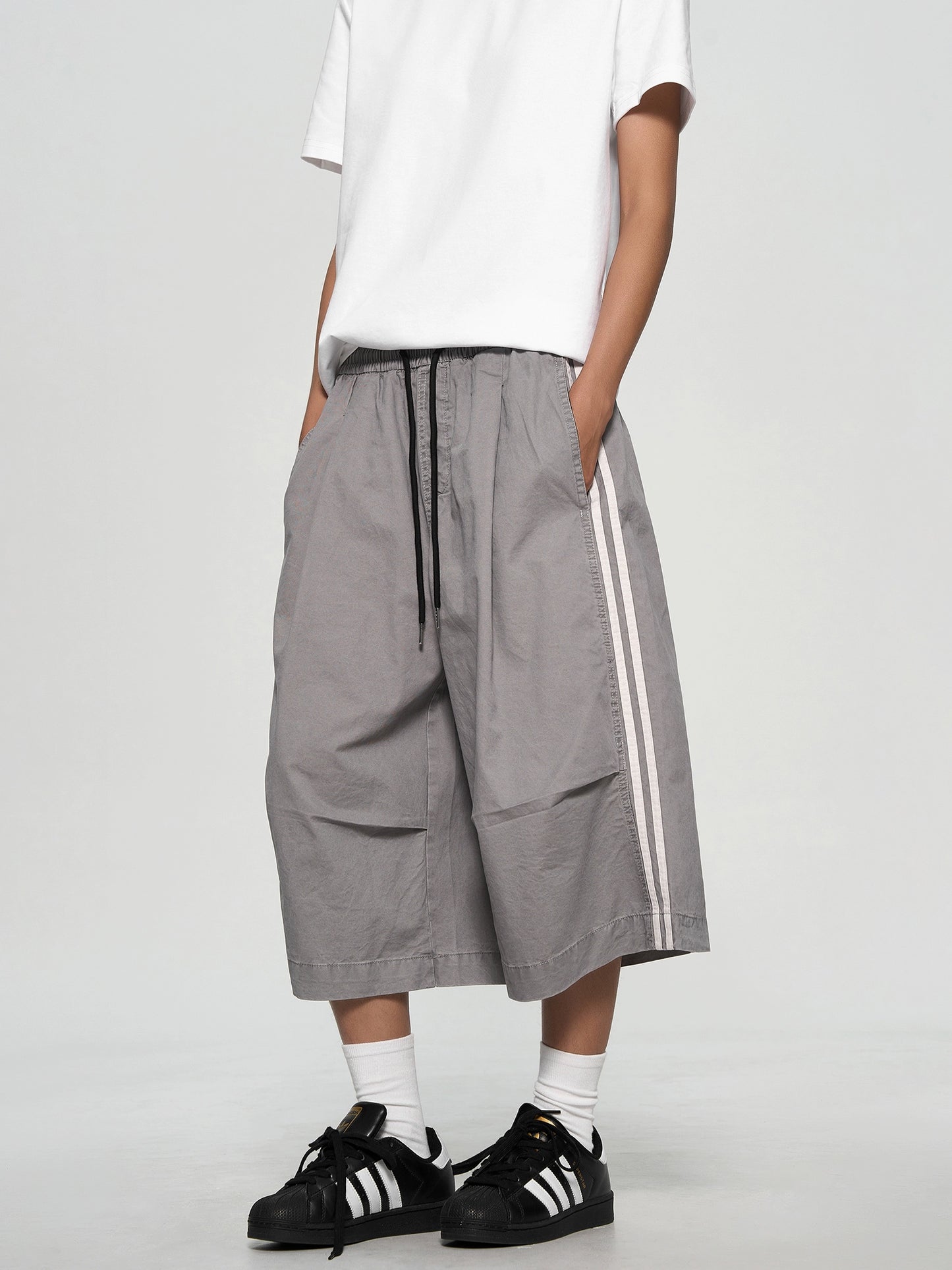 Striped Distressed Wide-leg Shorts