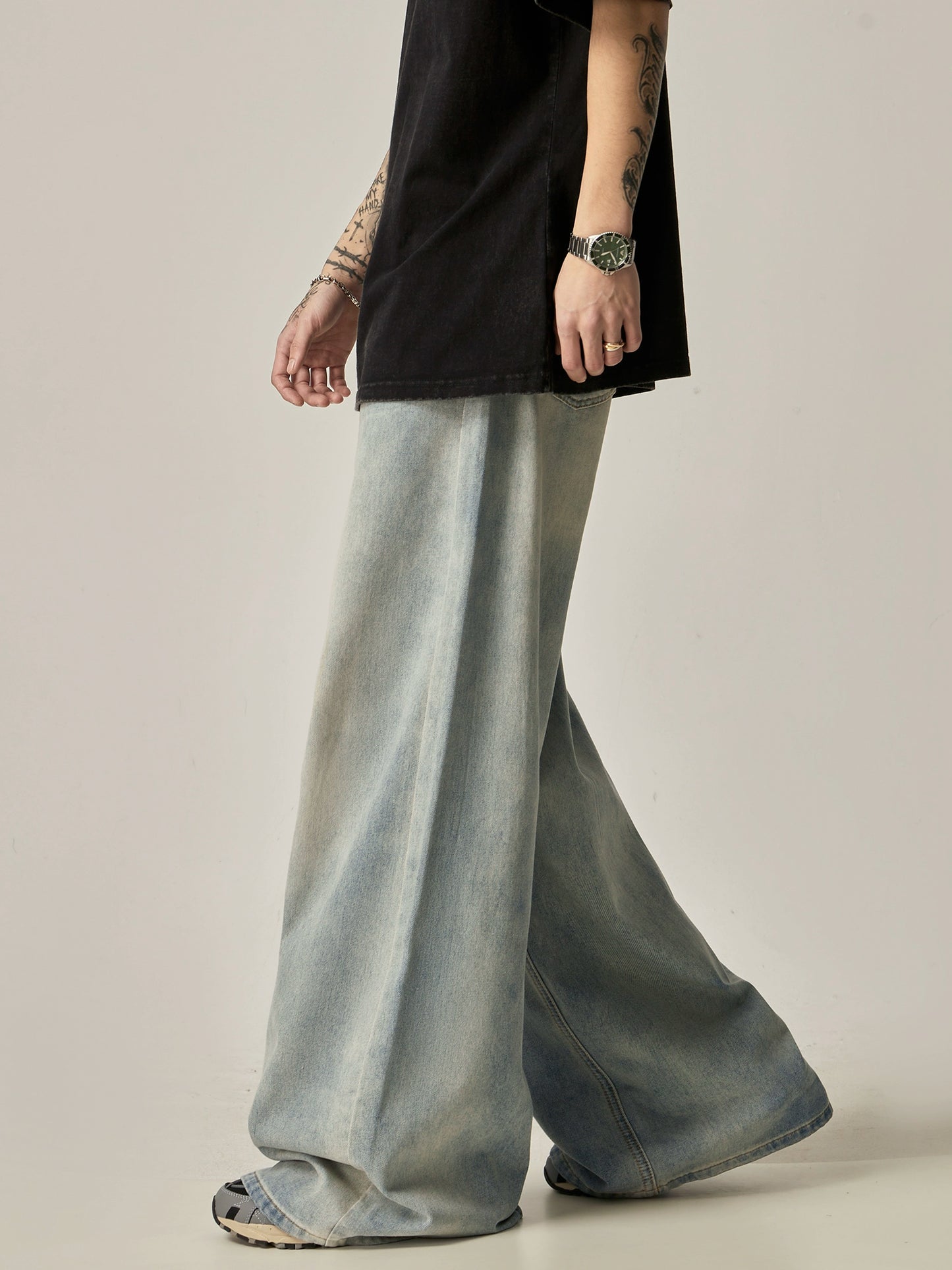 Retro Drape Loose Washed Jeans