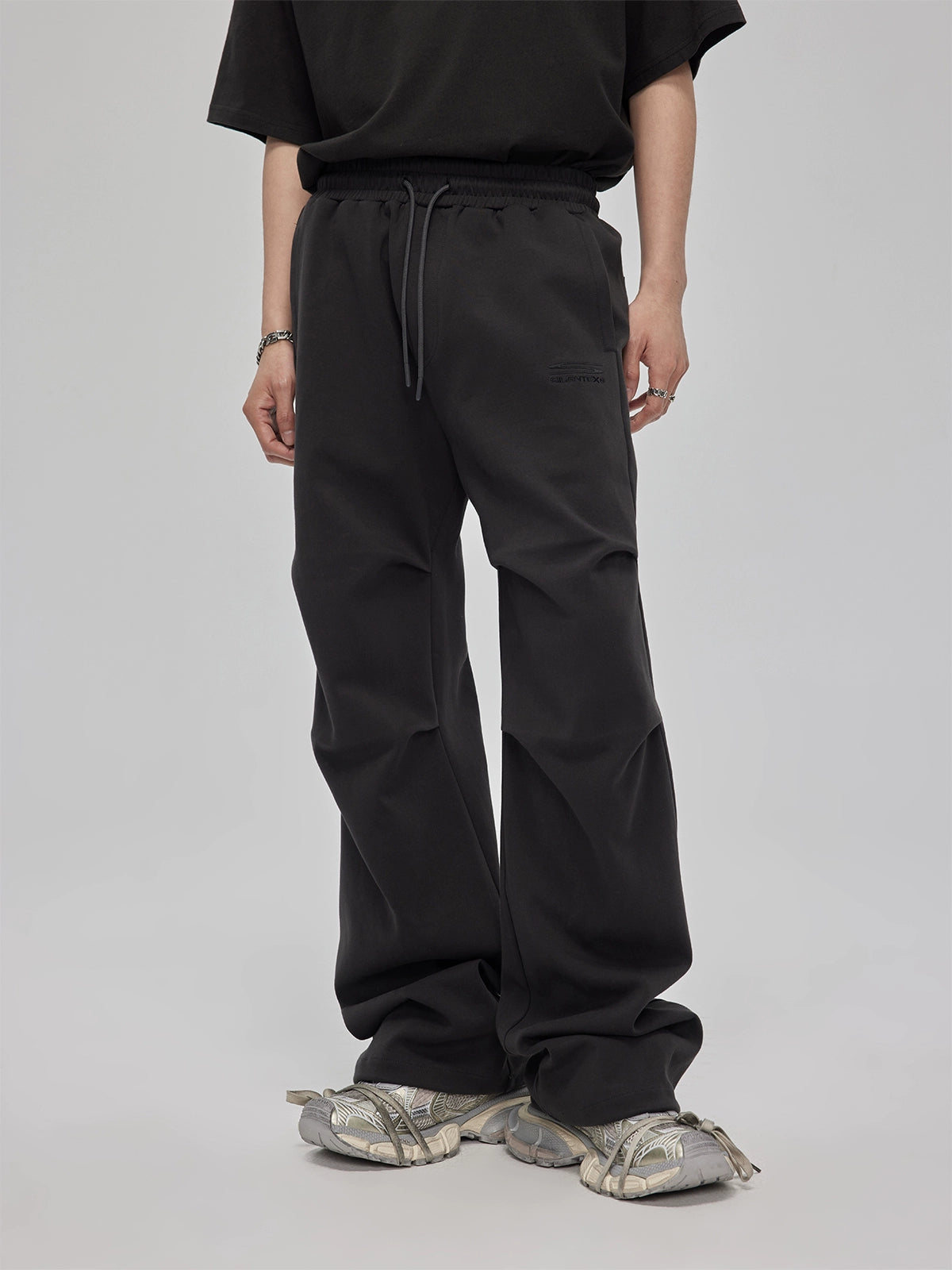 3D Cut Pleated Parachute Pants