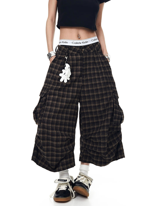 Plaid Cargo Pocket Shorts
