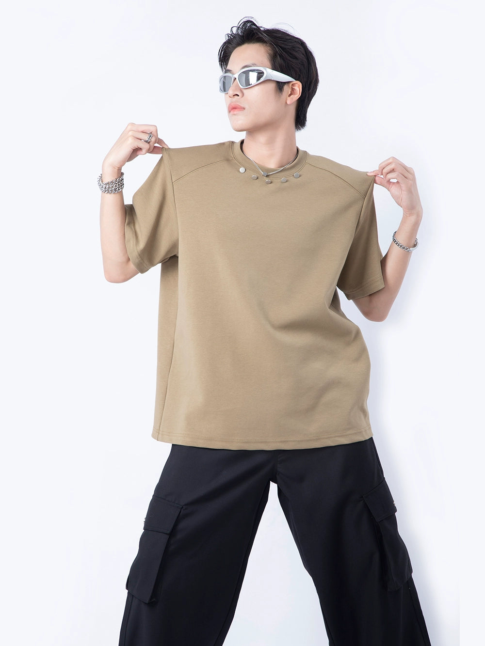 Niche Metal Button Short Sleeve Tee