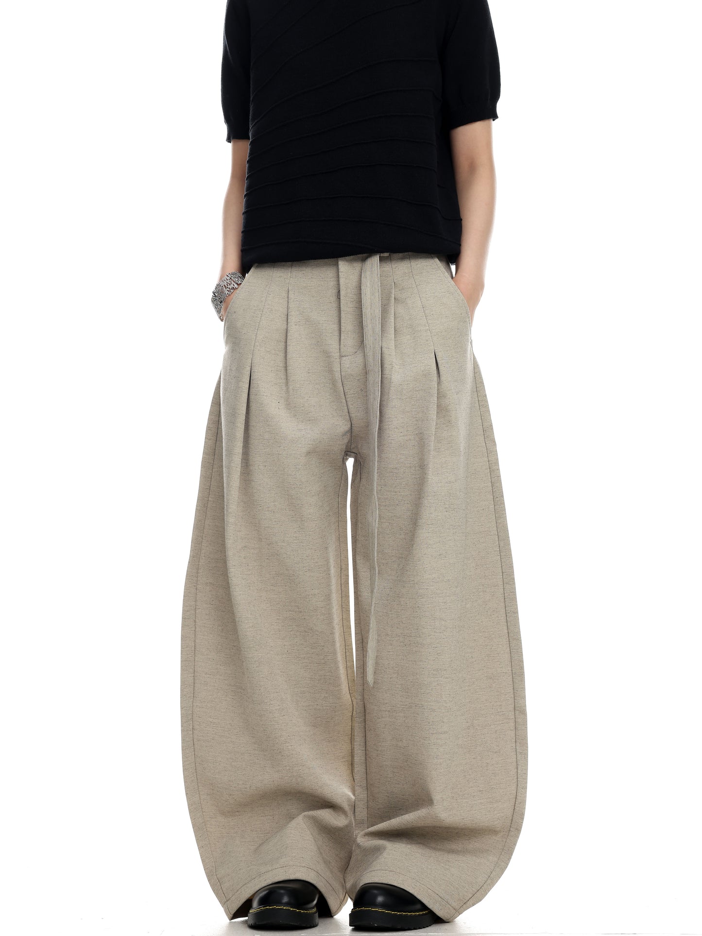 Relax Curved Wide-Leg Trousers