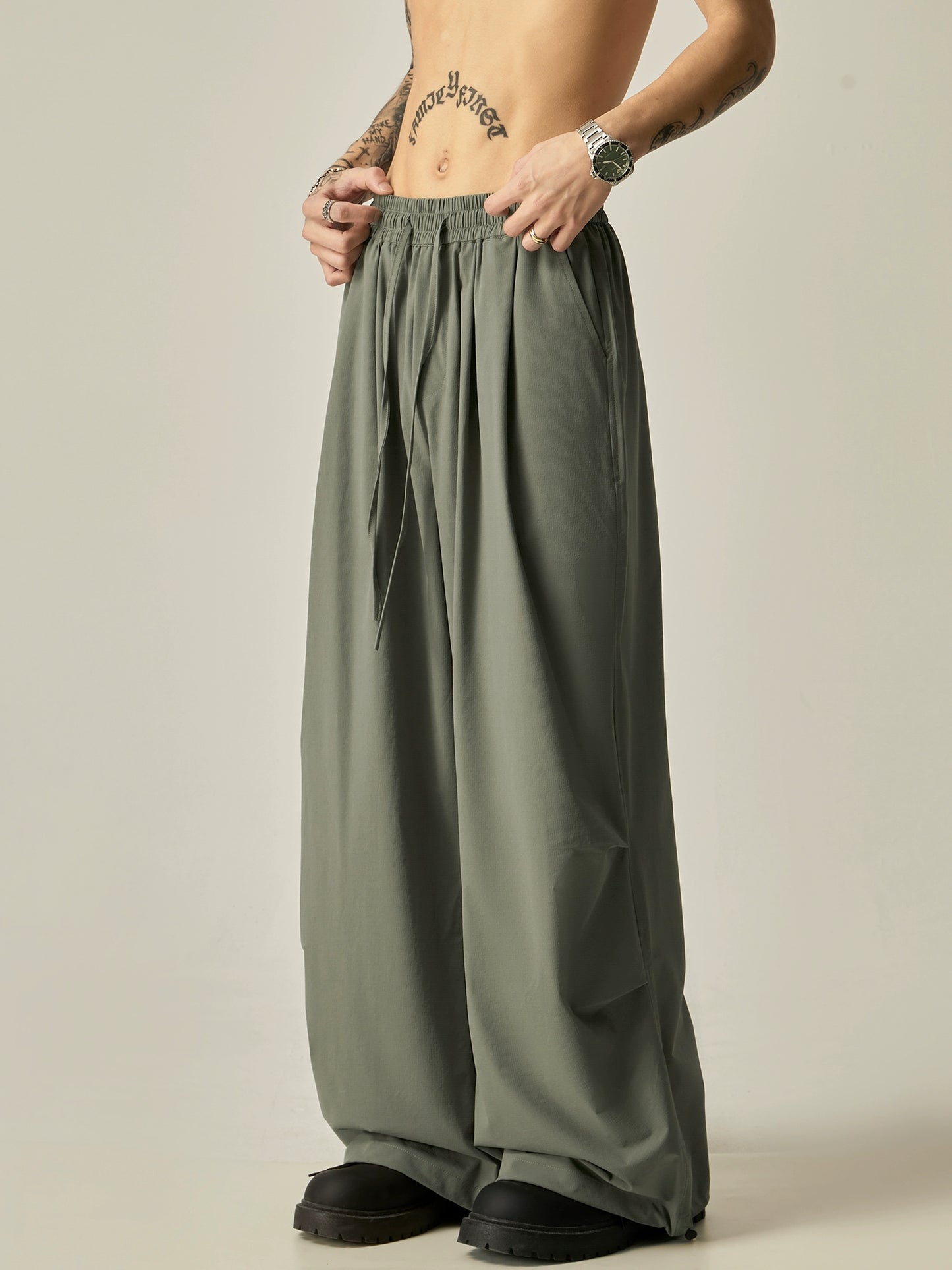 Drape Paratrooper Pants