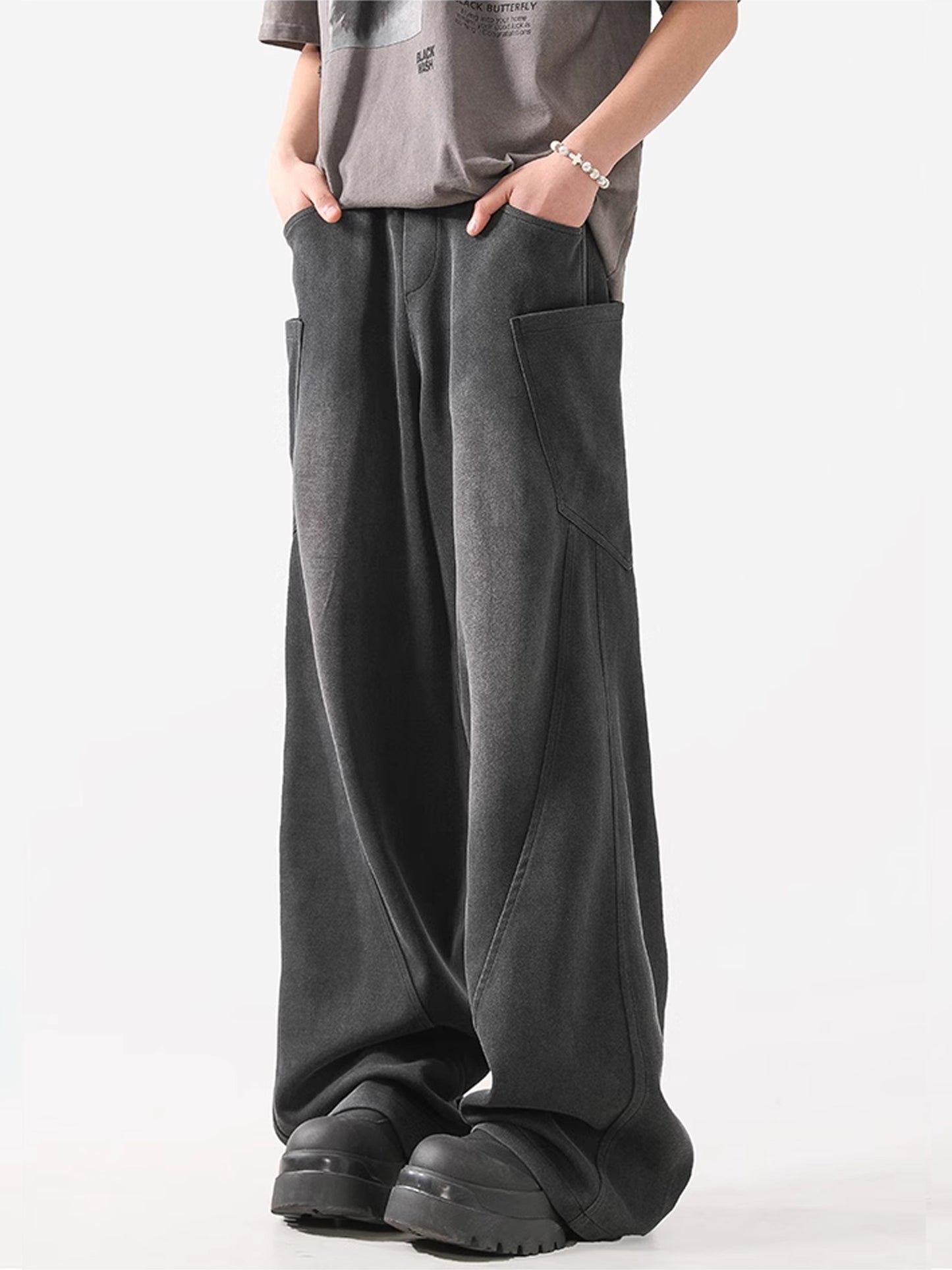 Structuring Pocket Sweat Pants