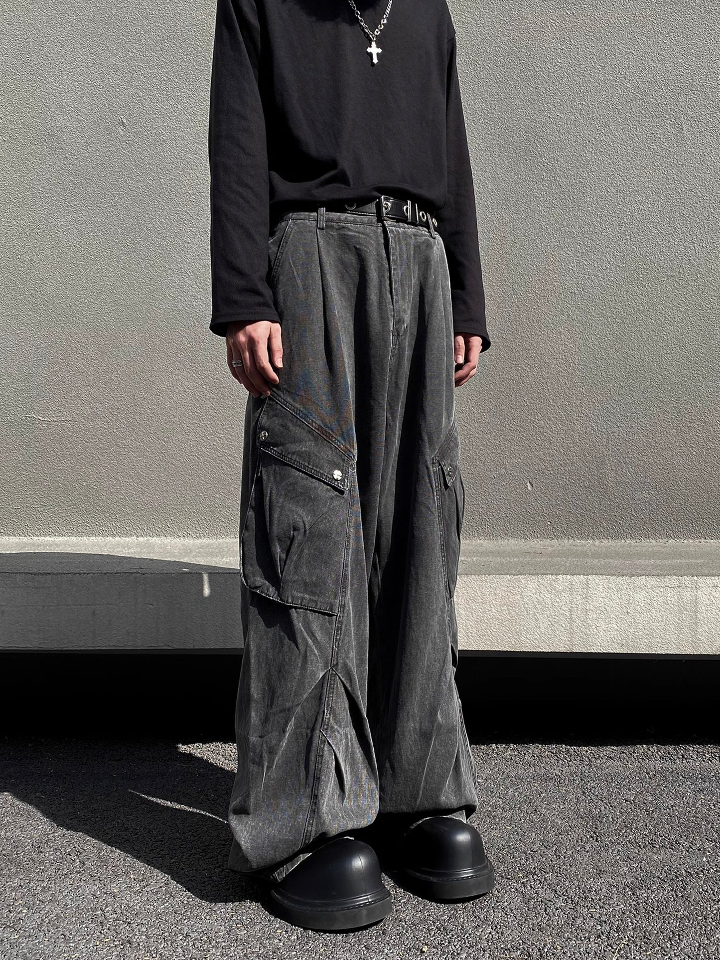 Diagonal Pocket Cargo Pants