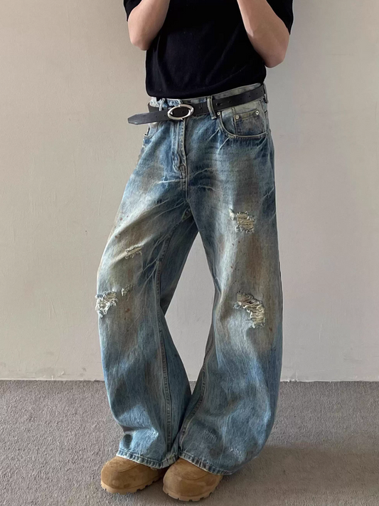 Small Knife Hole Dirty Jeans