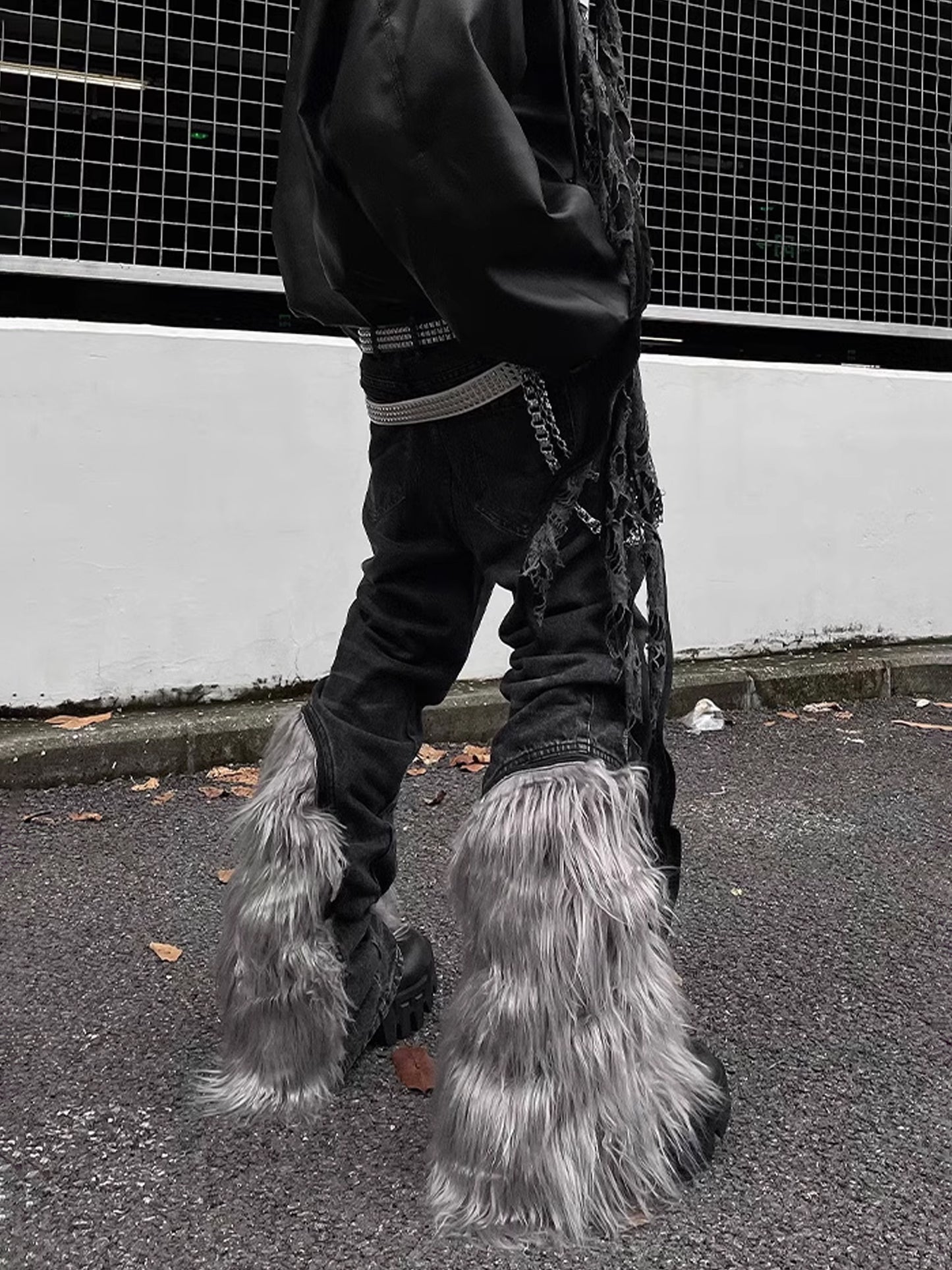 FUR LEG DENIM PANTS